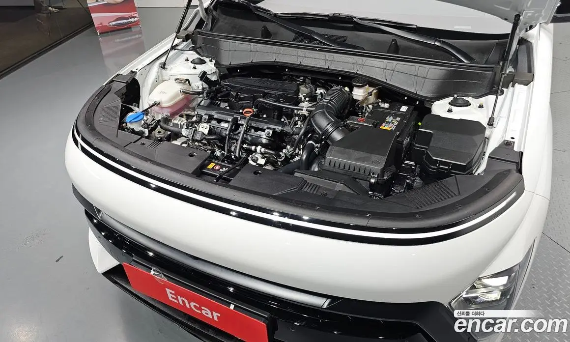Hyundai Kona 2024 1.6 автомат (гидро), фото 6