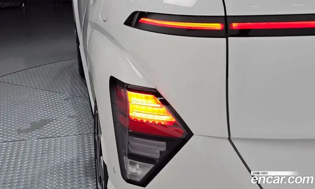 Hyundai Kona 2024 1.6 автомат (гидро), миниатюра 9