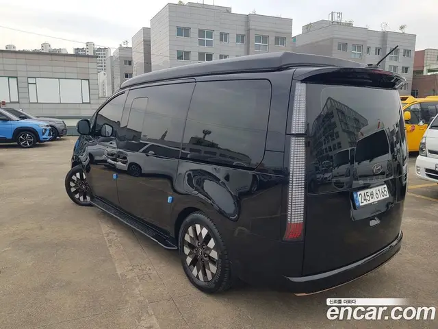 Hyundai Staria 2022 2.2 автомат (гидро), миниатюра 4 Hyundai Staria 2022 2.2 автомат (гидро), миниатюра 4