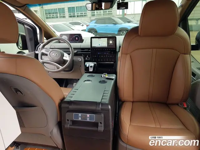 Hyundai Staria 2022 2.2 автомат (гидро), миниатюра 8 Hyundai Staria 2022 2.2 автомат (гидро), миниатюра 8