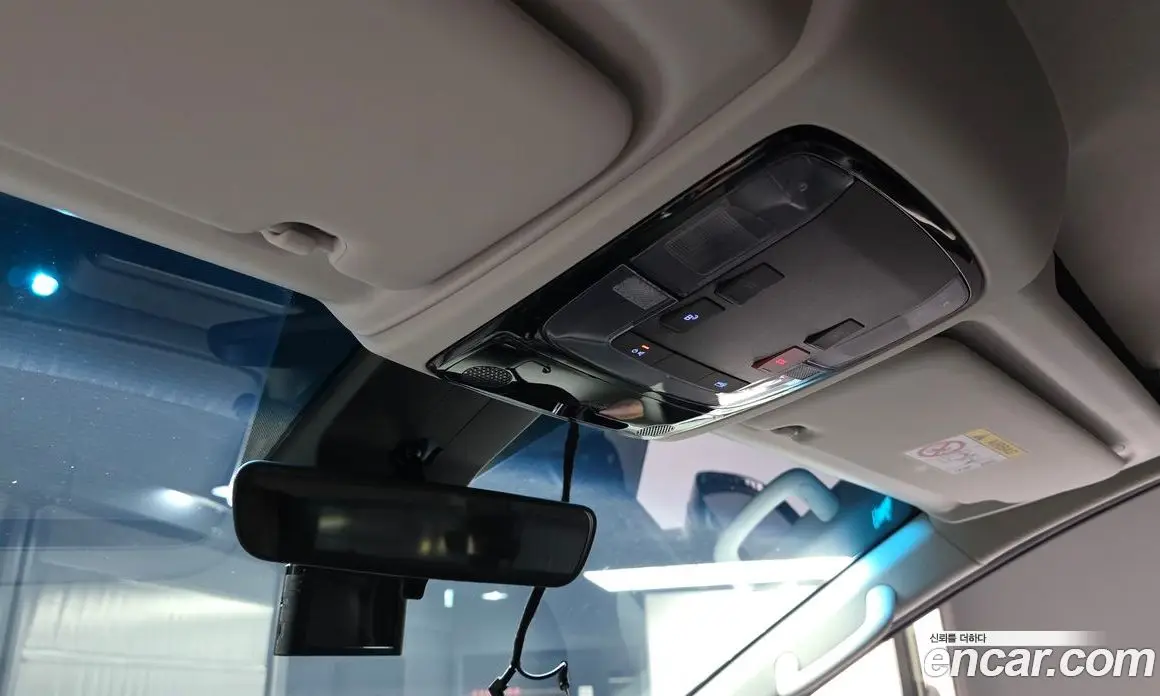 Hyundai Staria 2024 3.5 автомат (гидро), фото 17