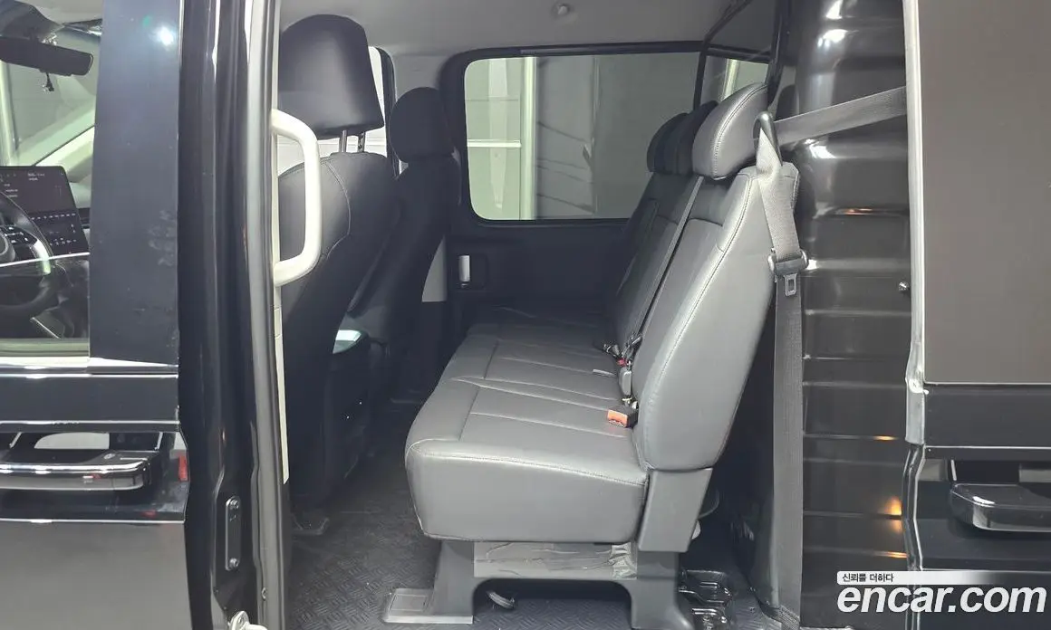 Hyundai Staria 2024 2.2 автомат (гидро), фото 18