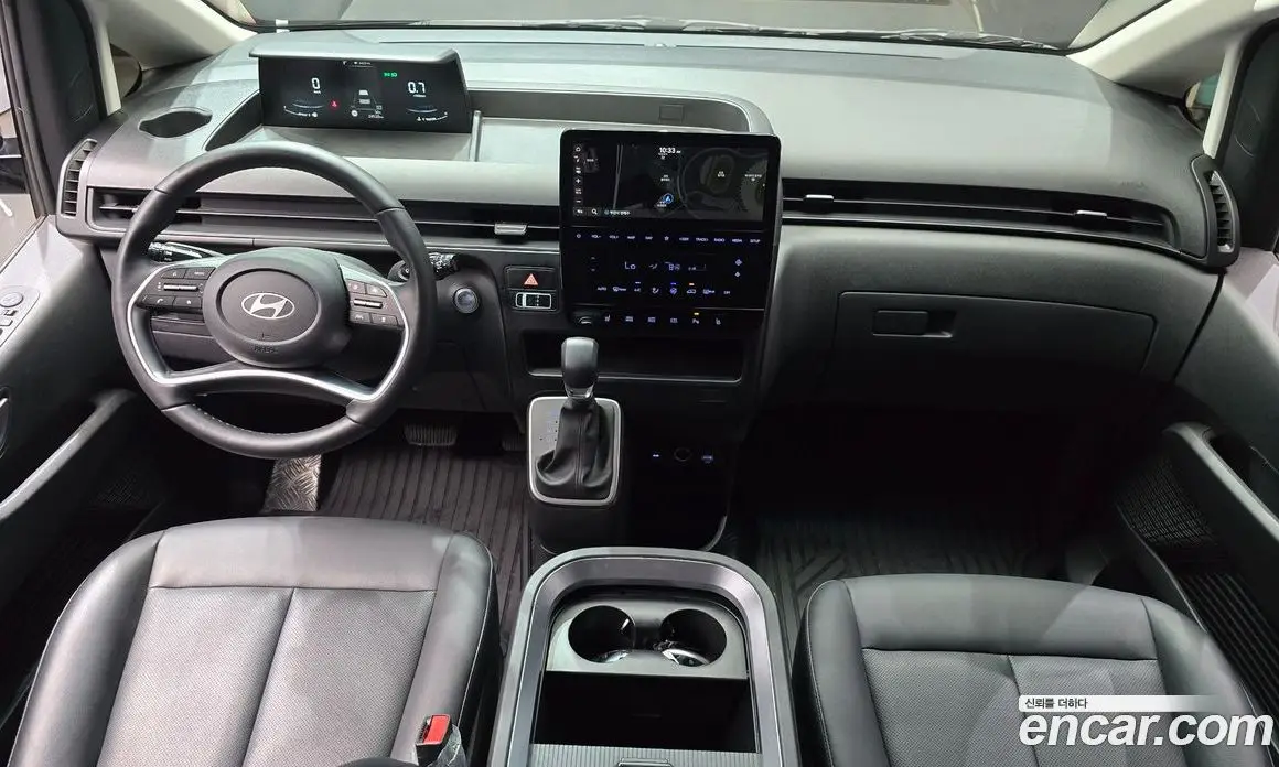 Hyundai Staria 2024 2.2 автомат (гидро), фото 10