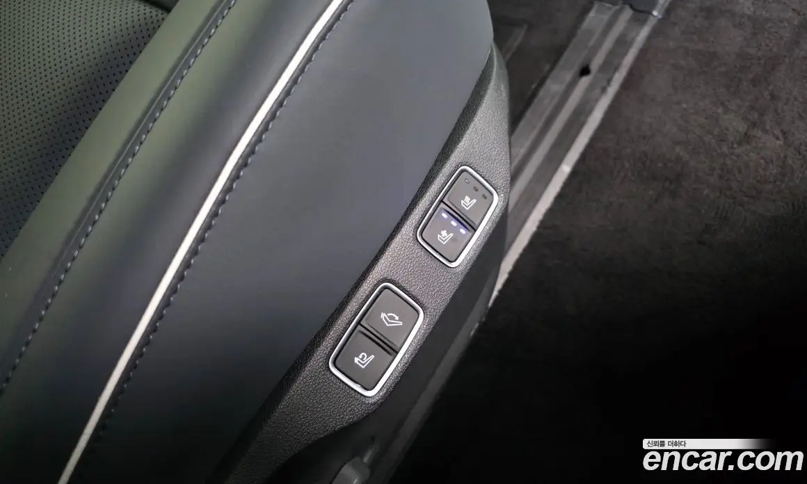 Hyundai Staria 2024 1.6 автомат (гидро), фото 25