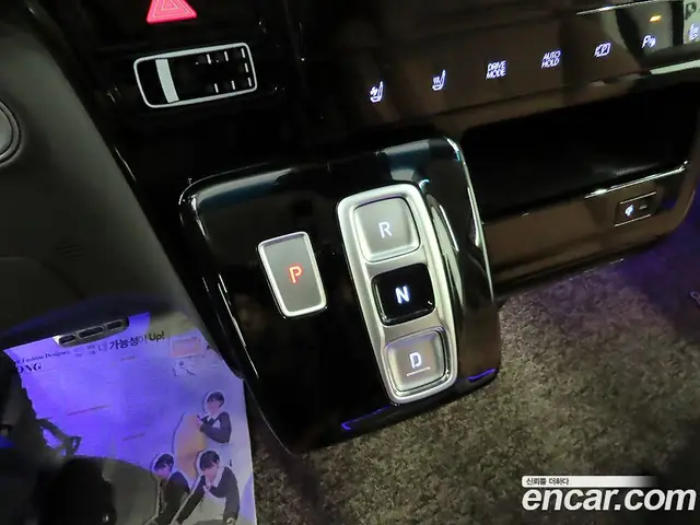 Hyundai Staria 2024 2.2 автомат (гидро), миниатюра 12