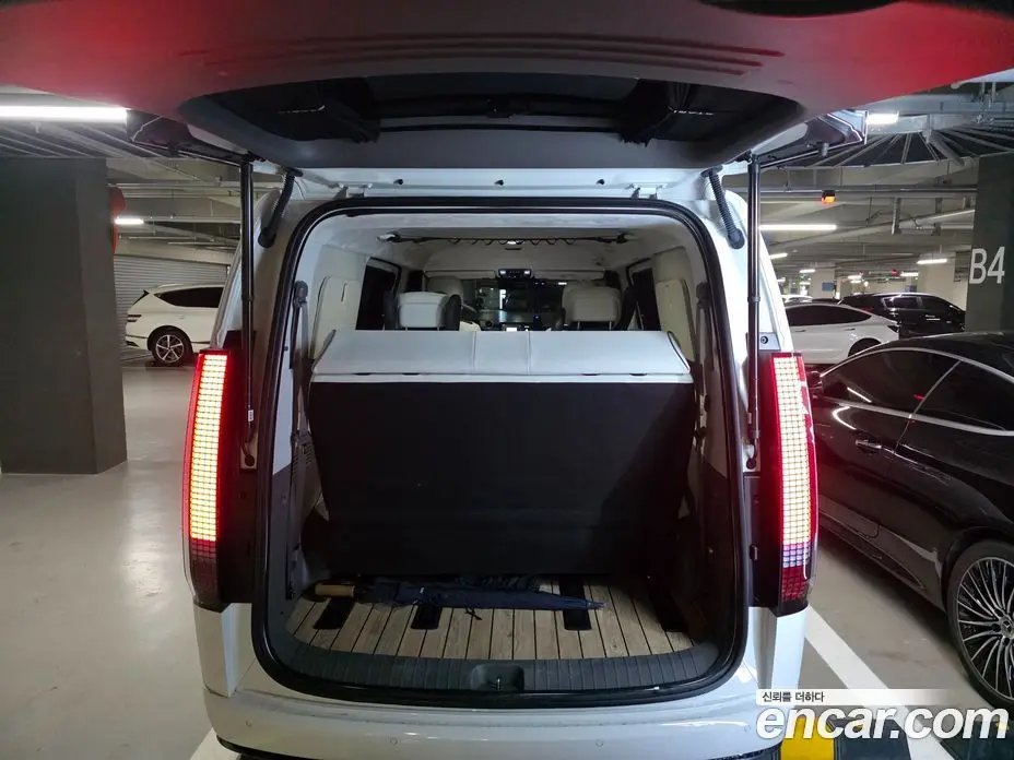 Hyundai Staria 2025 2.2 автомат (гидро), фото 16