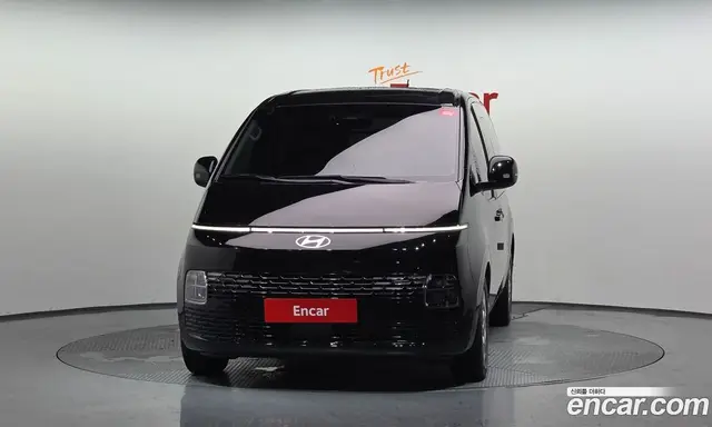 Hyundai Staria 2025 2.2 автомат (гидро), миниатюра 3