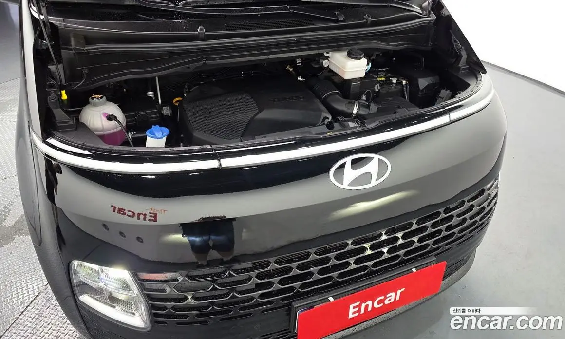 Hyundai Staria 2025 2.2 автомат (гидро), фото 6