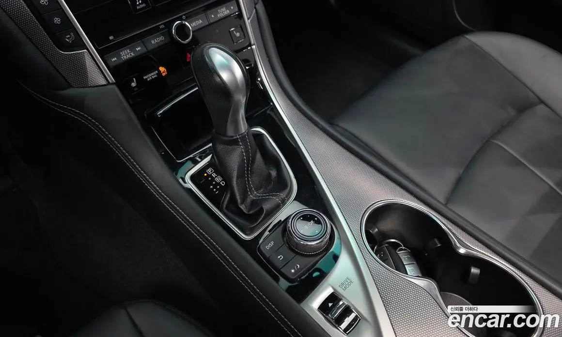 Infiniti Q50 2016 2.1 автомат (гидро), фото 9