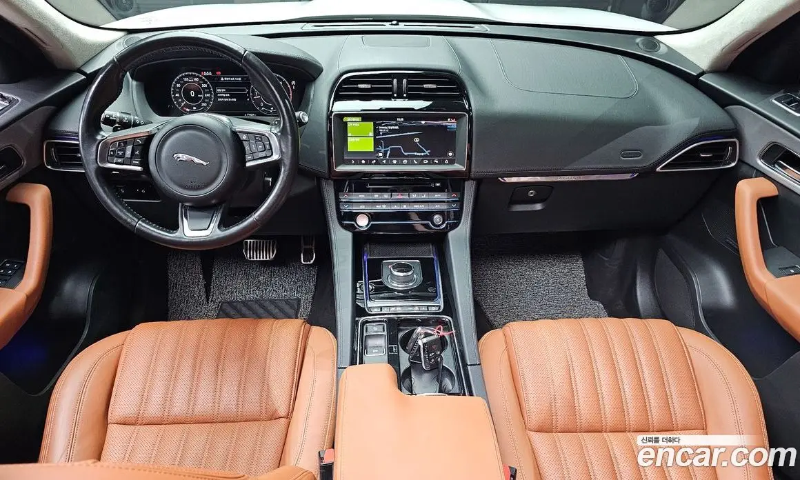 Jaguar F-Pace 2019 2.0 автомат (гидро), фото 7