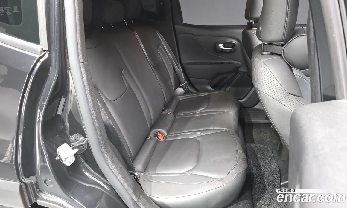 Jeep Renegade 2021 2.4 автомат (гидро), фото 12