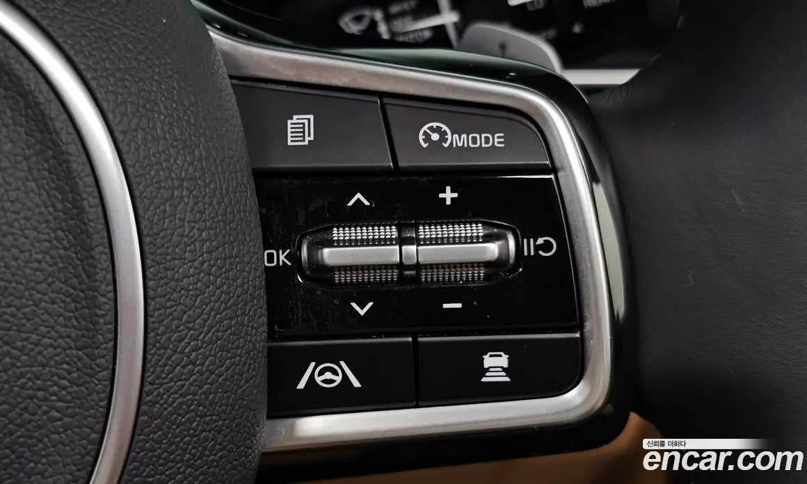 Kia Carnival 2023 2.2 автомат (гидро), фото 13
