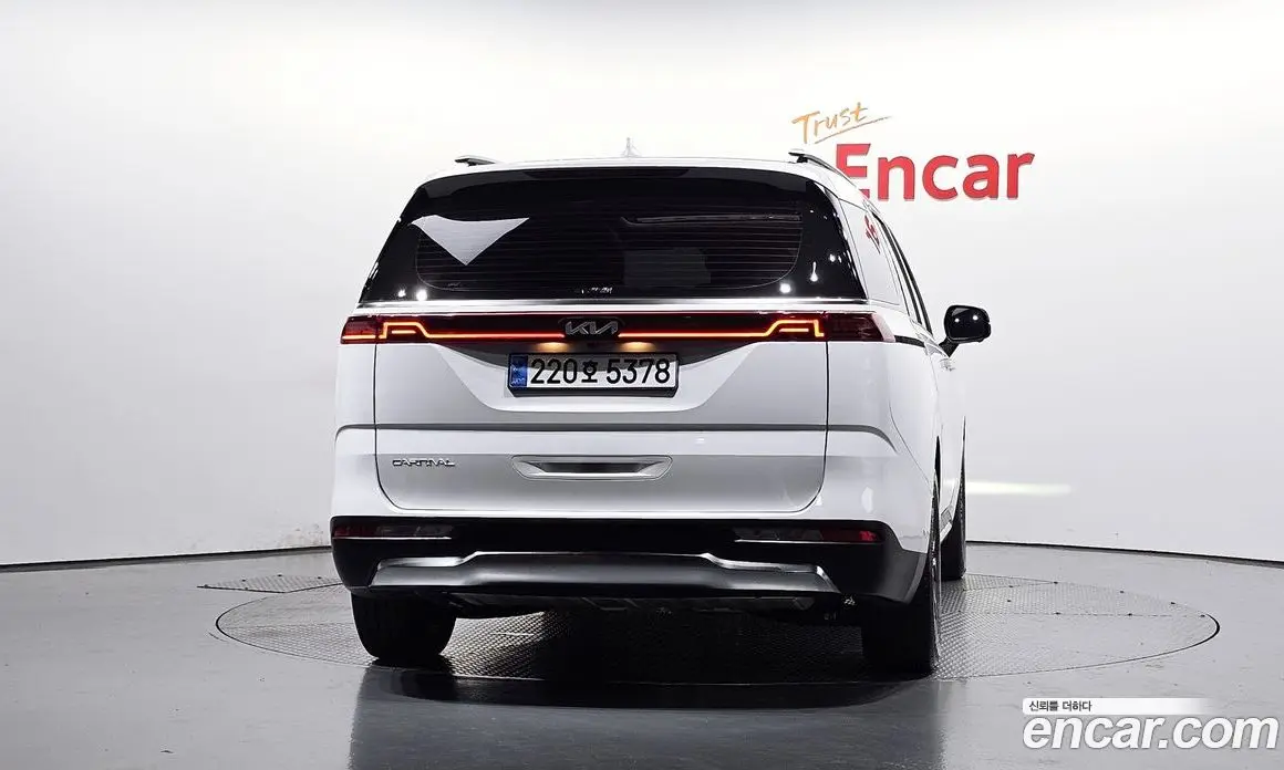 Kia Carnival 2023 2.2 автомат (гидро), фото 4