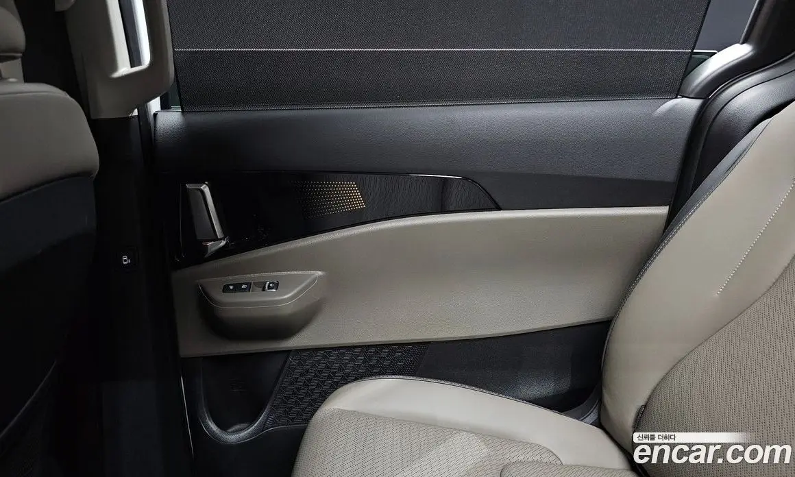 Kia Carnival 2024 1.6 автомат (гидро), фото 14