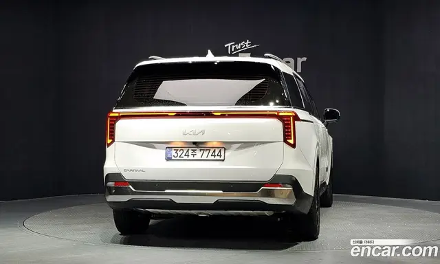 Kia Carnival 2025 1.6 автомат (гидро), миниатюра 4
