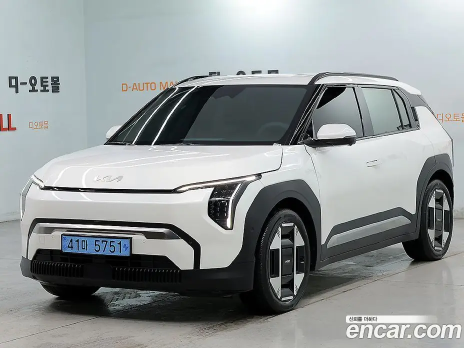Kia EV3 2025 0.1 автомат (гидро), фото 1