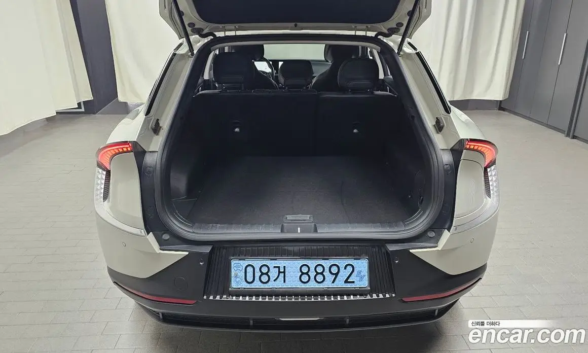 Kia EV6 2023 0.1 автомат (гидро), фото 22