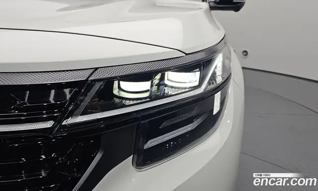 Kia Seltos 2025 1.6 автомат (гидро), миниатюра 8