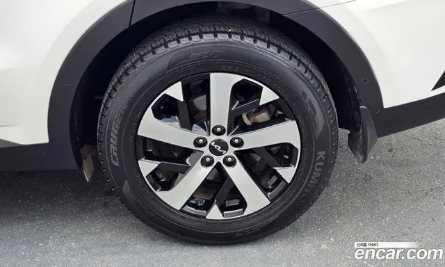 Kia Sorento 2023 2.5 автомат (гидро), миниатюра 7