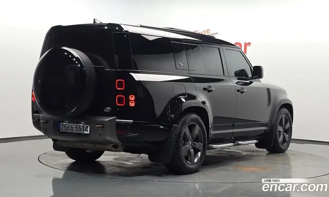 Land Rover Defender 2023 3.0 автомат (гидро), миниатюра 1