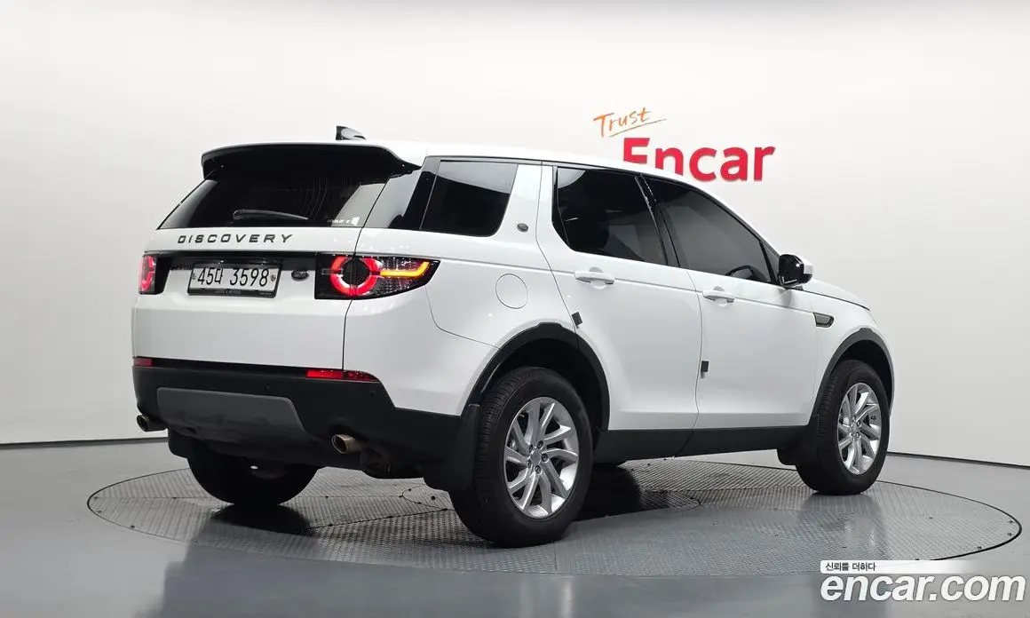 Land Rover Discovery Sport 2017 2.0 автомат (гидро), фото 2