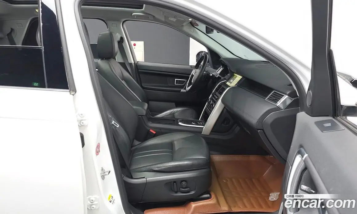 Land Rover Discovery Sport 2017 2.0 автомат (гидро), фото 11