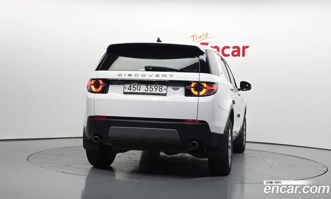 Land Rover Discovery Sport 2017 2.0 автомат (гидро), фото 4