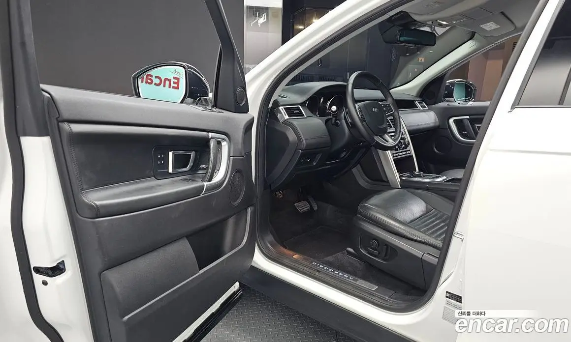 Land Rover Discovery Sport 2019 2.0 автомат (гидро), фото 13