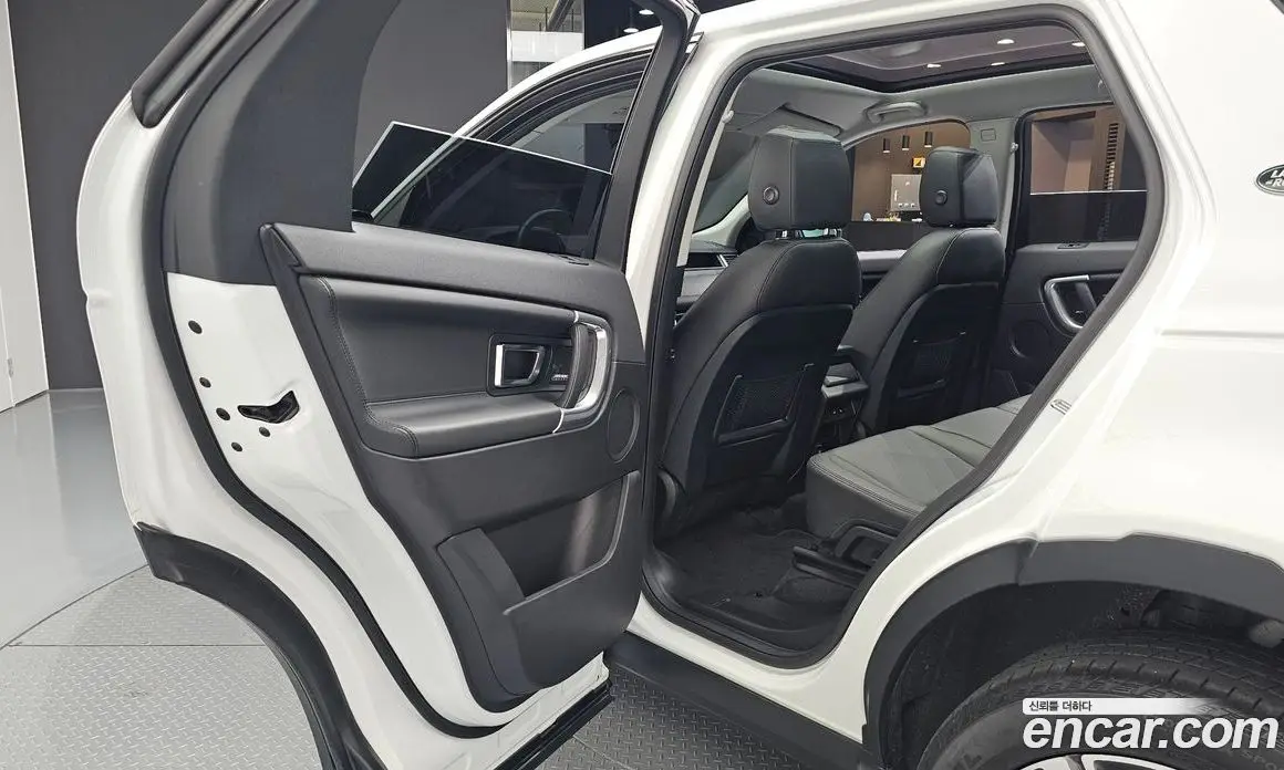Land Rover Discovery Sport 2019 2.0 автомат (гидро), фото 18