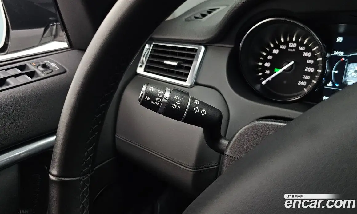 Land Rover Discovery Sport 2019 2.0 автомат (гидро), фото 23
