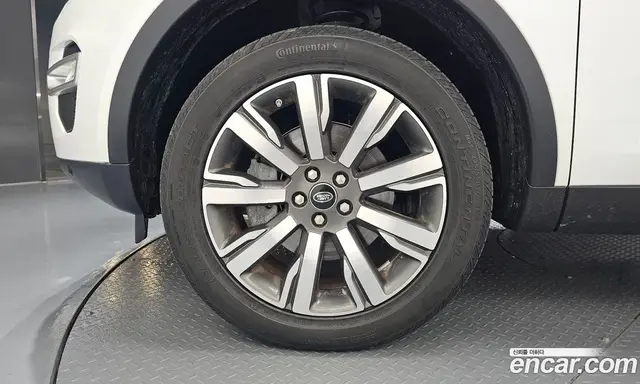 Land Rover Discovery Sport 2019 2.0 автомат (гидро), миниатюра 5