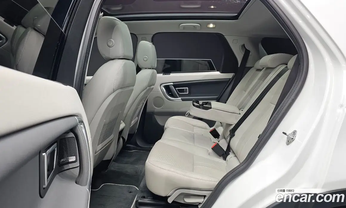 Land Rover Discovery Sport 2019 2.0 автомат (гидро), фото 12