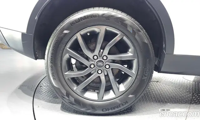 Land Rover Discovery Sport 2019 2.0 автомат (гидро), миниатюра 5