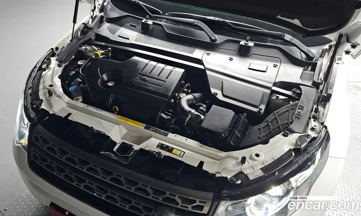 Land Rover Discovery Sport 2019 2.0 автомат (гидро), фото 6