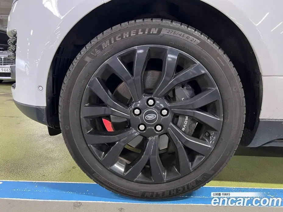 Land Rover Range Rover 2019 4.4 автомат (гидро), фото 18