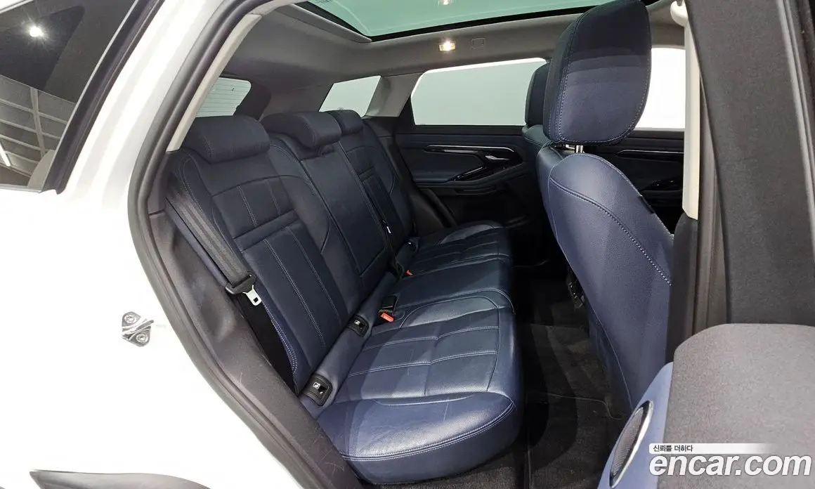 Land Rover Range Rover Evoque 2020 2.0 автомат (гидро), фото 17
