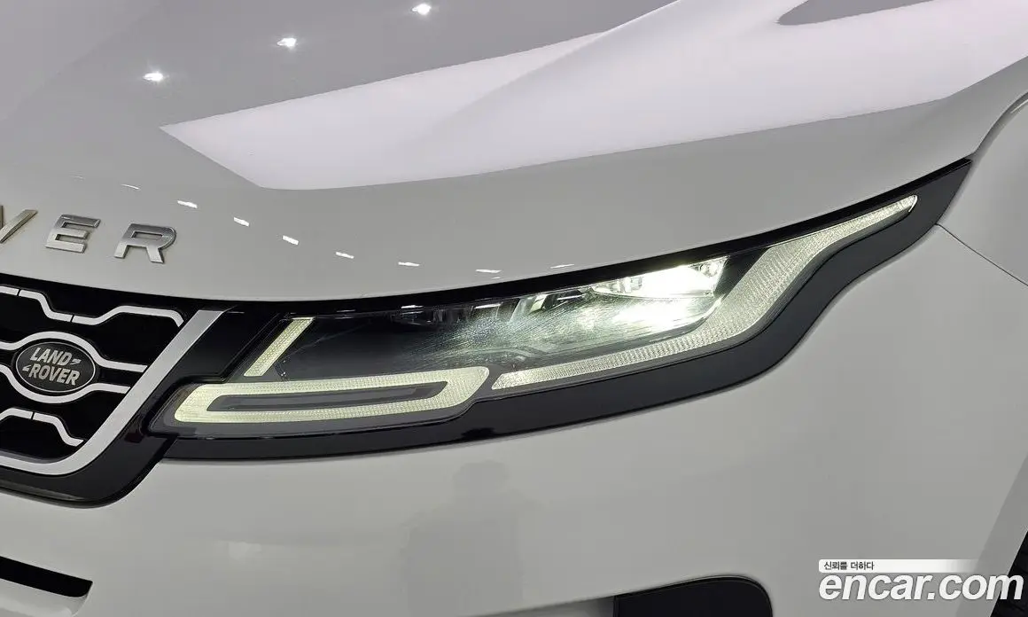 Land Rover Range Rover Evoque 2020 2.0 автомат (гидро), фото 8