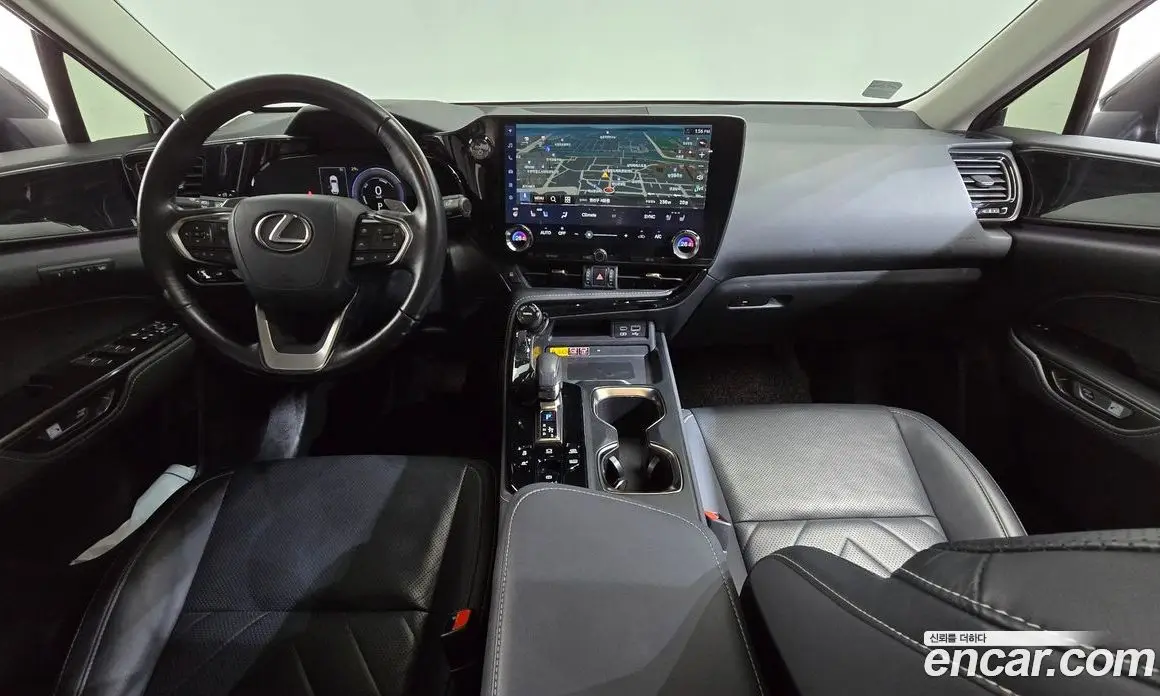 Lexus NX 2023 2.5 автомат (гидро), фото 7