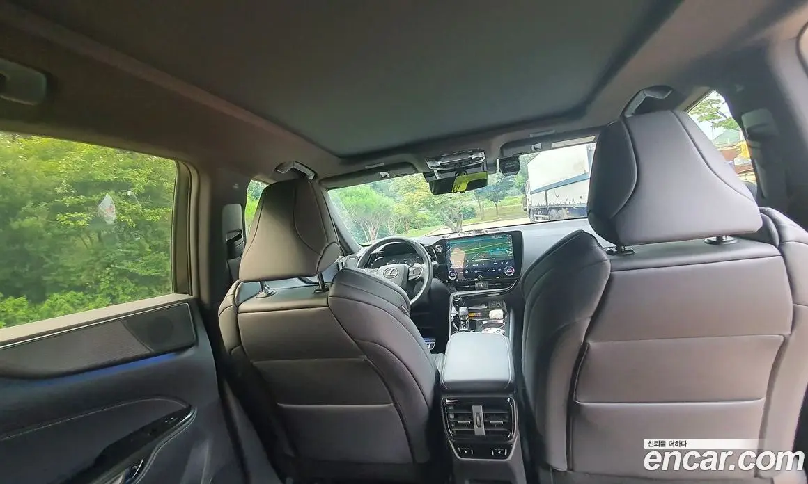Lexus NX 2025 2.5 автомат (гидро), фото 7