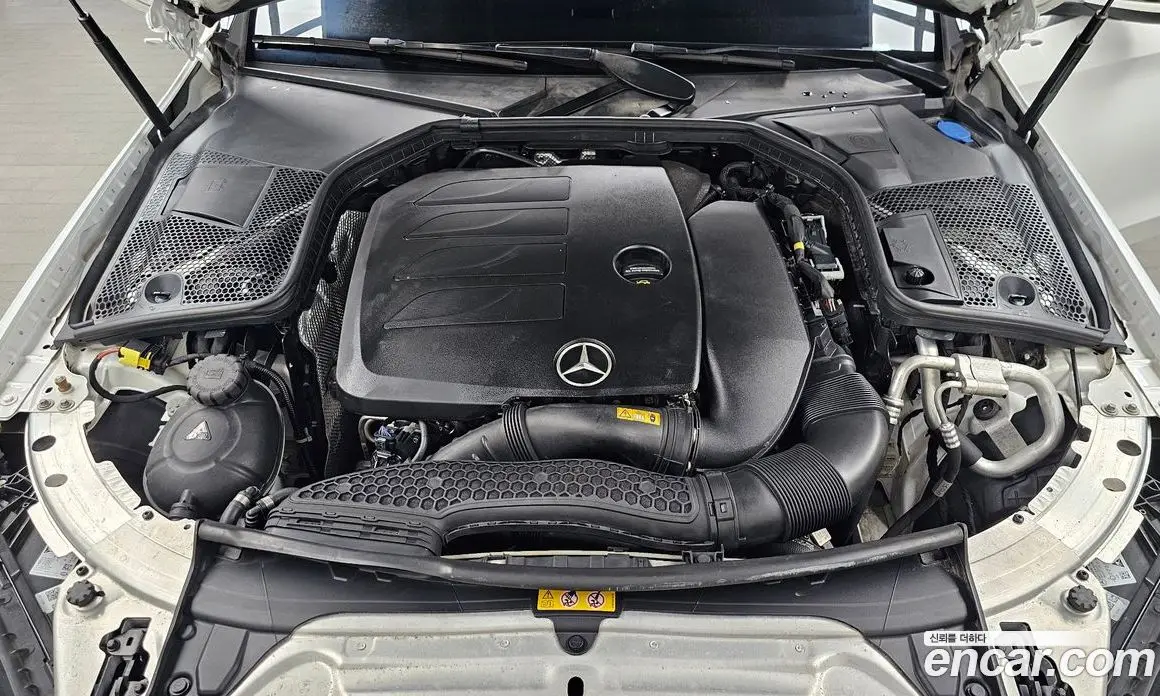 Mercedes-Benz C-Class 2021 2.0 автомат (гидро), фото 6