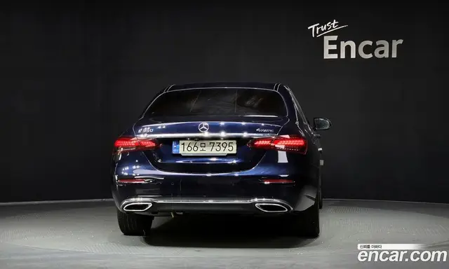 Mercedes-Benz E-Class 2021 2.0 автомат (гидро), миниатюра 4