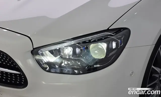 Mercedes-Benz E-Class 2021 2.0 автомат (гидро), миниатюра 8