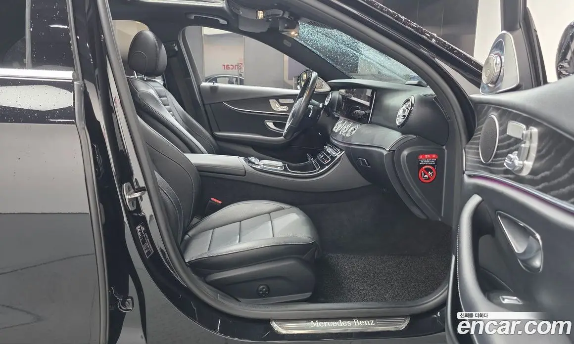 Mercedes-Benz E-Class 2022 2.0 автомат (гидро), фото 15