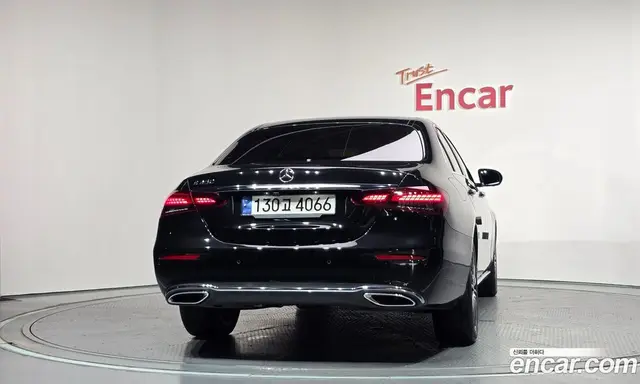 Mercedes-Benz E-Class 2022 2.0 автомат (гидро), миниатюра 4