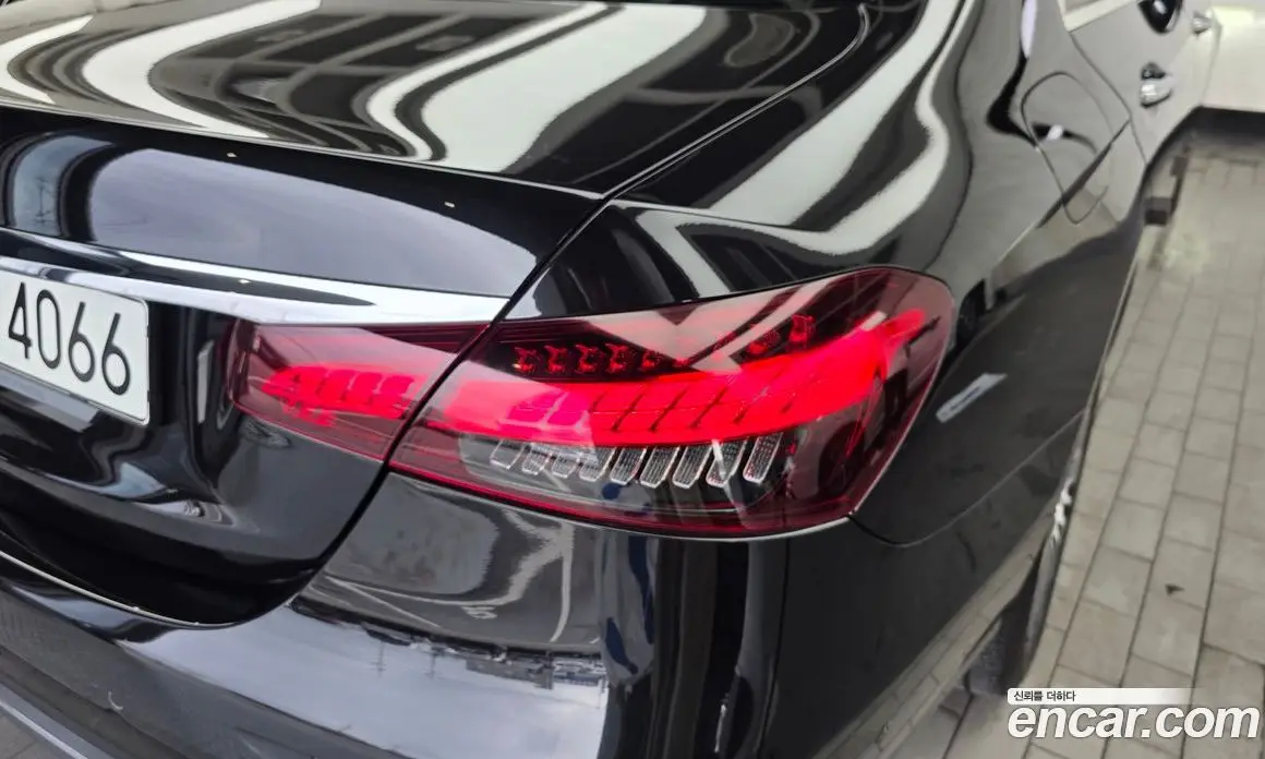Mercedes-Benz E-Class 2022 2.0 автомат (гидро), фото 9