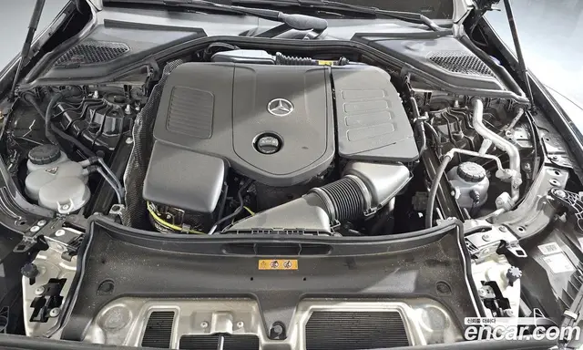 Mercedes-Benz E-Class 2025 2.0 автомат (гидро), миниатюра 6
