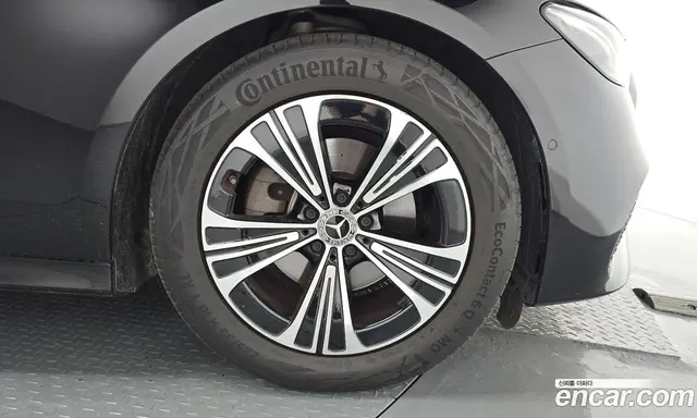 Mercedes-Benz E-Class 2025 2.0 автомат (гидро), миниатюра 7