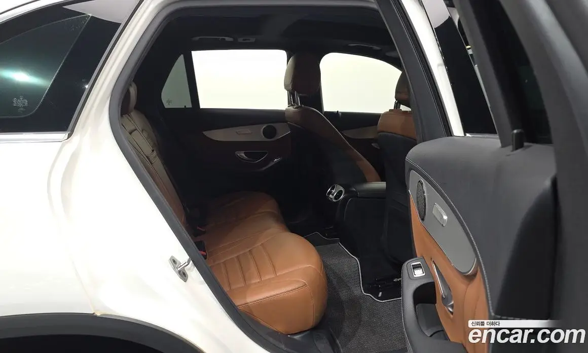 Mercedes-Benz GLC-Class 2022 2.0 автомат (гидро), фото 17