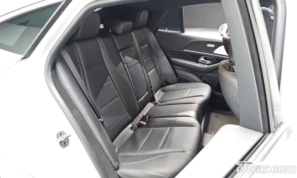 Mercedes-Benz GLE-Class 2025 3.0 автомат (гидро), фото 17