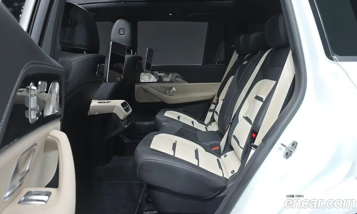 Mercedes-Benz GLS-Class 2026 4.0 автомат (гидро), фото 11